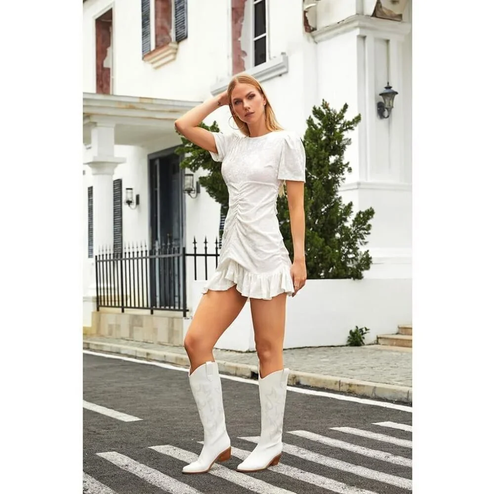 Women White Polyurethane Embroidered Pull-On Chunky Heel Knee High Western Boots